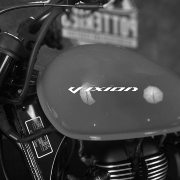 Наклейка на мотоцикл YAMAHA V-ixion