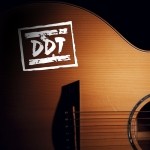 Наклейка ДДТ на гитару