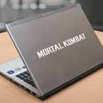 Наклейка на ноутбук Mortal Kombat